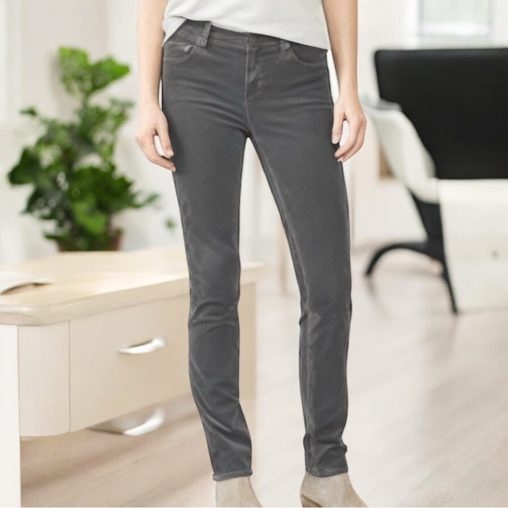 GAP 1969 Women’s Legging Jean in Lightweight Soft Corduroy Shadow Gray Size 26